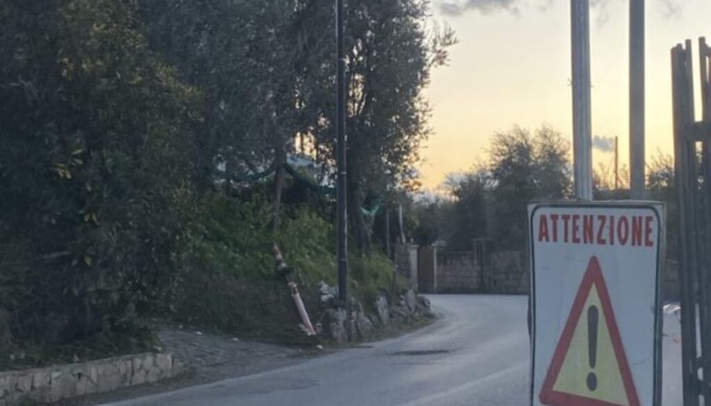 buche segnali stradali